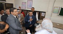 «لن أسمح بالخطأ».. محافظ المنوفية يحيل 14 عاملا بأقسام الاستقبال والتمريض بمستشفى قويسنا للتحقيق 
