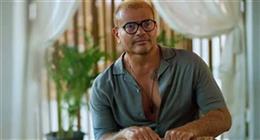 عمرو دياب ينعى هاني شاكر: صوت شكّل وجدان أجيال وترك إرثًا لا يُنسى 