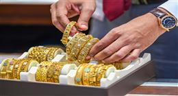 تحسن الجنيه يدفع أسعار الذهب للتراجع.. كم انخفض سعر الجرام خلال مايو؟