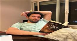 المخرج عثمان أبو لبن ينشر صورة جديدة من كواليس فيلم طه الغريب