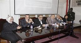 قيادات حزب الوفد تطرح رؤى لإعادة بناء المنظومة المحلية