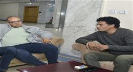 «مشوار للنجع».. عبد الرحمن مقلد ينعى الشاعر سيد العديسي بقصيدة موجعة