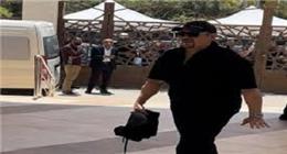 هشام عباس عن قراءة أسماء الله الحسنى فى جنازة هاني شاكر: مكانتش مترتبة