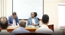 رئيس «مياه المنيا» يوجه بوضع جدول زمني للانتهاء من تجهيز غرفة الأزمات والطوارئ