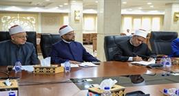 «البحوث الفقهية» تناقش ضوابط التجارب الطبية وإخراج الزكاة في صورة خدمات علاجية