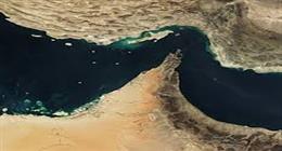 رغم اقتراب توقيع اتفاق أمريكي- إيراني.. طلقات تحذيرية فوق مضيق هرمز وصافرات إنذار بإسرائيل