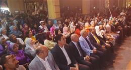 مهرجان الطبول ينشر البهجة في ممر بهار بوسط البلد بحضور محافظ القاهرة وحشد من الجمهور