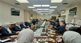 رئيس «القناة للكهرباء» يستقبل الدفعة 42 بمركز إعداد القادة 