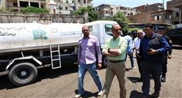 محافظ الجيزة يكلف بتكثيف أعمال النظافة ورفع المخلفات في 5 أحياء بعد جولة مفاجئة