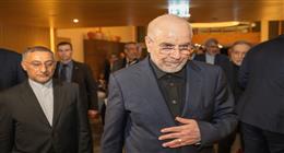 كبير المفاوضين الإيرانيين: طهران ستؤسس خط اتصال لضمان المرور الآمن عبر مضيق هرمز