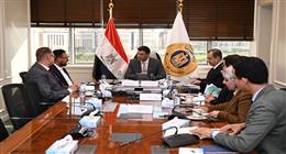 وزير الصناعة يبحث مع مسؤولي شركة دهانات عالمية خطط توسعها في مصر