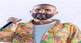 بعد «إكسسوارات اللحية».. كم مرة اعتذر أحمد سعد عن إطلالاته المثيرة للجدل؟