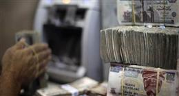 هل يمكن للمرأة الجمع بين معاش الزوج والأب؟ «التضامن» تجيب