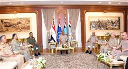وزير الدفاع يلتقي نائب القائد العام ورئيس الأركان العامة للجيش الوطني الليبي