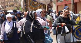 تباين آراء طلاب الثانوية العامة بأسوان حول امتحان اللغة العربية.. بكاء البعض وارتياح آخرين