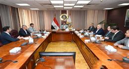 وزير الصناعة يبحث إنشاء أول مصنع للإضاءة الذكية باستثمارات 30 مليون دولار