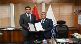 وزير الصناعة: المطابع الأميرية صرح تاريخي يقود التطوير والتحول الرقمي