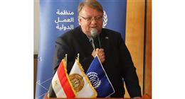رئيس «العمل الدولية» بالقاهرة: علينا جميعا أن نخرج البطاقة الحمراء ضد عمل الأطفال