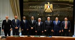 مدبولي يشهد توقيع 3 عقود لتقديم خدمات التخزين والتداول بمنطقة قناة السويس الاقتصادية