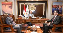 وزير الري يتابع أعمال تطوير منظومة إدارة وتشغيل السد العالي وخزان أسوان