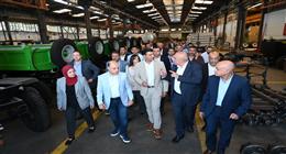 وزير الصناعة ومحافظ الغربية يتفقدان 3 مصانع للغزل والنسيج والملابس الجاهزة بالمحلة