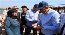 محافظ المنيا يستجيب لمطالب أهالي جزيرة شارونة.. ويوجه بحلول عاجلة لشكاواهم