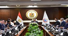 وزير الصحة يتابع أداء المديريات الصحية ويشدد على رفع جودة الخدمات بالمستشفيات