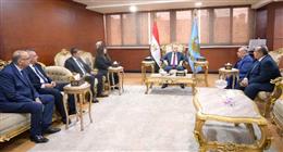  محافظ الغربية يبحث مع وفد البنك الزراعي المصري تمكين ودعم المزارعين