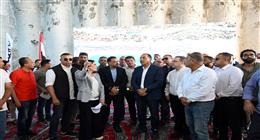 رئيس الوزراء يتفقد مشروع نفق الطريق الساحلي «بو غاز نيو مارينا»