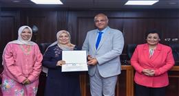 تكريم 55 قابلة في محافظة الإسكندرية تقديرا لتميزهن في العمل