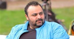 شيكو يحتفل بتأهل المنتخب المصري يوم عيد ميلاده.. والجمهور: وشك حلو