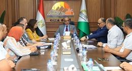 محافظ الجيزة يشدد على تطبيق منظومة الجمع السكني للقمامة في حي الهرم