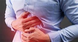 هل قولون أم جرثومة المعدة؟.. أعراض متشابهة قد تخدعك ووزارة الصحة توضح الفرق