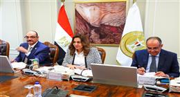 وزيرة التنمية المحلية تترأس لجنة اختيار القيادات لشغل 23 وظيفة قيادية بالوزارة 