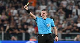 اتحاد الكرة يطالب فيفا باستبعاد حكم مباراة مصر والأرجنتين بعد ثبوت جريمة التمييز