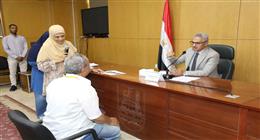 محافظ بني سويف يوجه بحلول فورية لشكاوى المواطنين ودعم الحالات الأولى بالرعاية