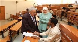 نائب رئيس جامعة الأزهر: نحرص على توفير بيئة تعليمية وأكاديمية متكاملة للوافدين